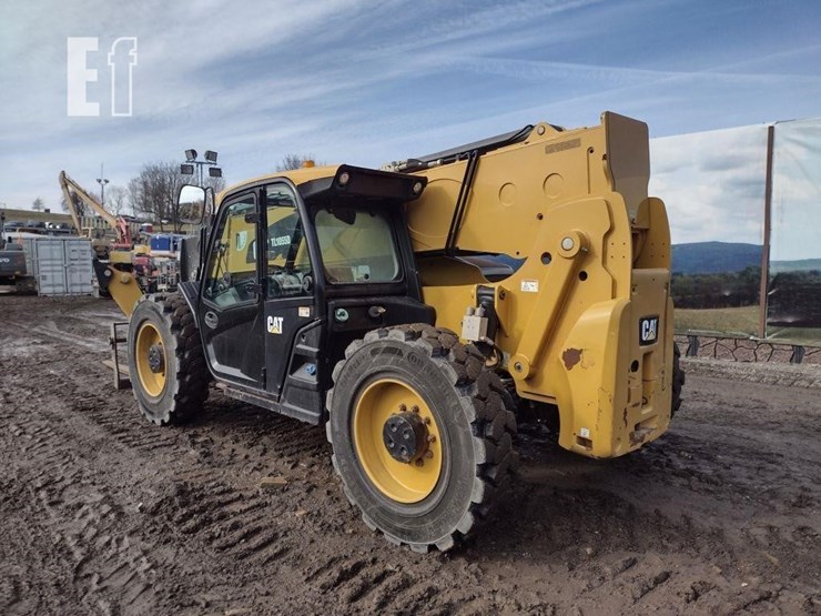 2019-caterpillar-tl1055d-image-30
