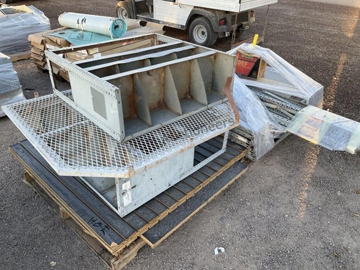 (2)-pallets-of-asst-steel-shelving-image-4