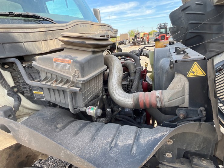 2019-international-mv607-image-13