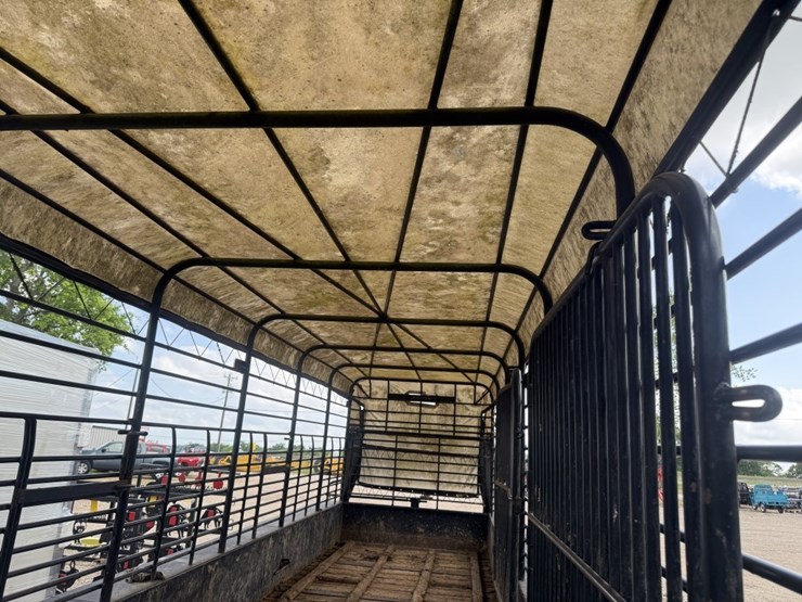 2003-gooseneck-24-ft-image-11