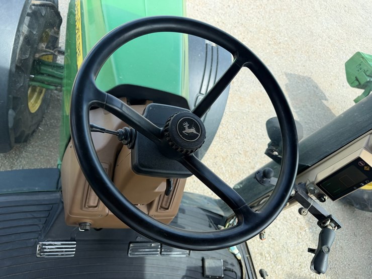 2007-john-deere-8230-image-57
