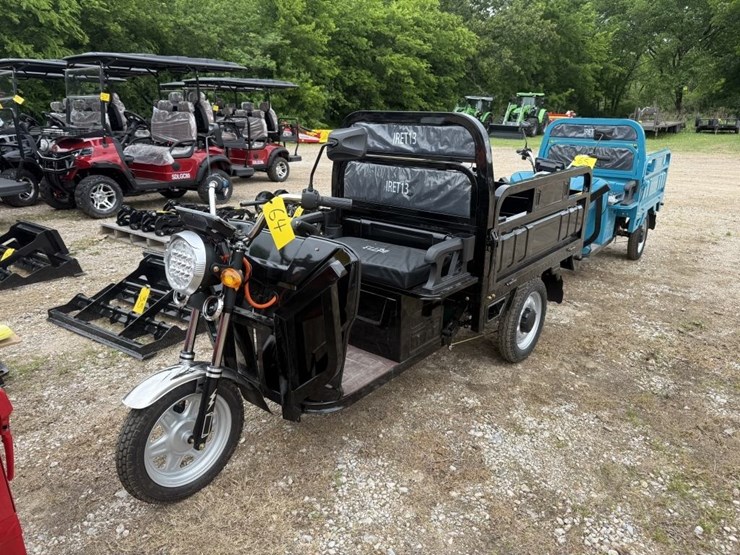 iranch-3-wheel-dump-cart-2026-image-1