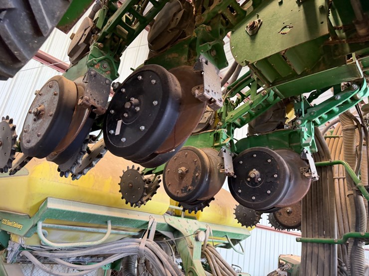 john-deere-1720-image-84