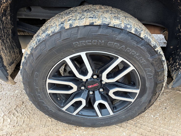 2020-gmc-sierra-1500-image-12