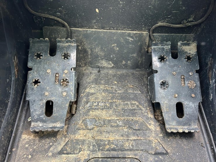 2021-bobcat-s76-image-19