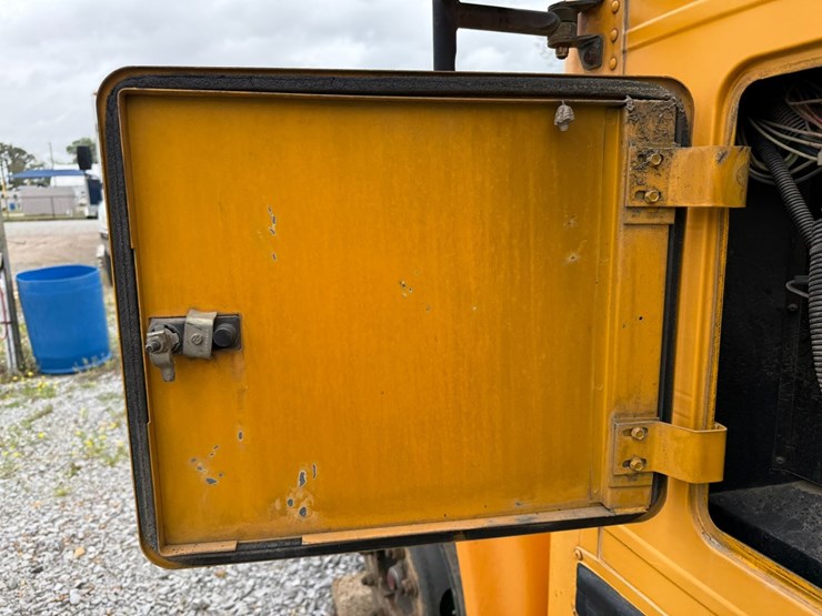 2000-international-3800-image-40