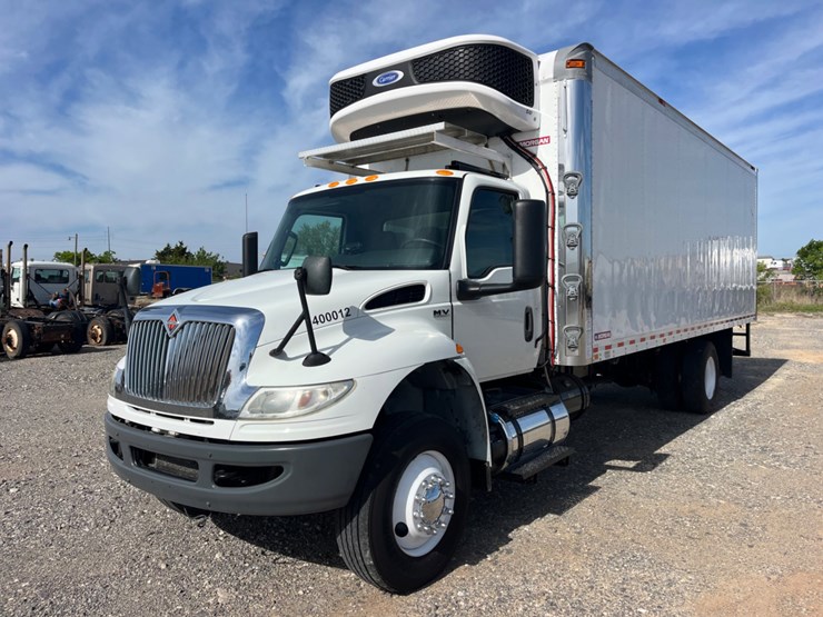 2020-international-mv607-image-1