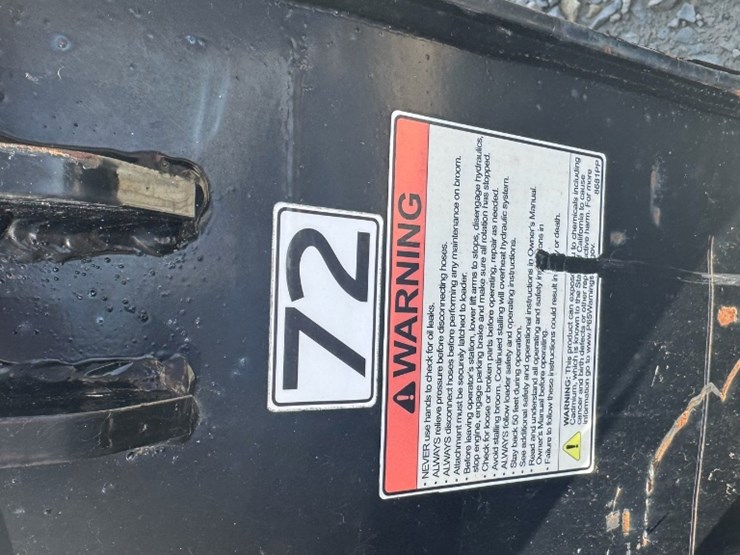 virning-pub72-sweeper-skid-steer-attachment-image-6