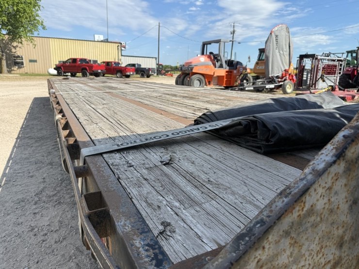 big-tex-37ft-gooseneck-2011-image-9