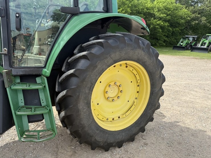 2003-john-deere-7220-image-10