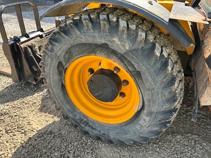 2018-jcb-505-20-image-16