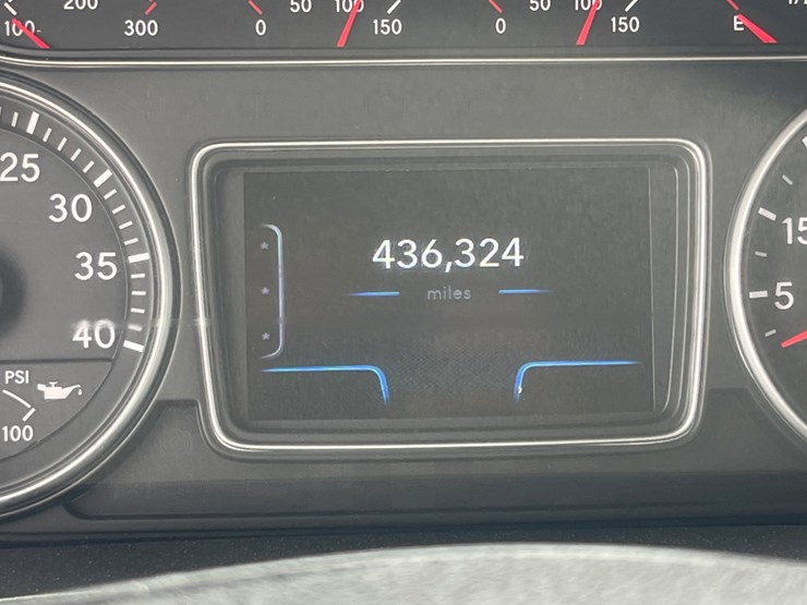 2020-international-mv607-image-16