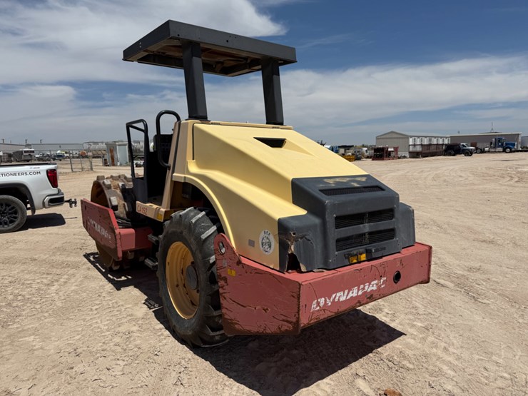 2005-dynapac-ca152pd-image-6