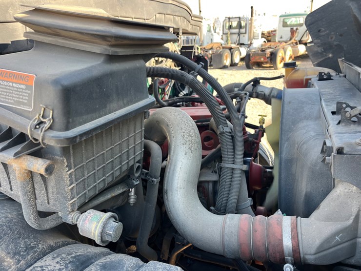 2020-international-mv607-image-10