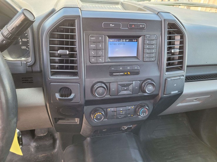 2019-ford-f150-xl-image-14