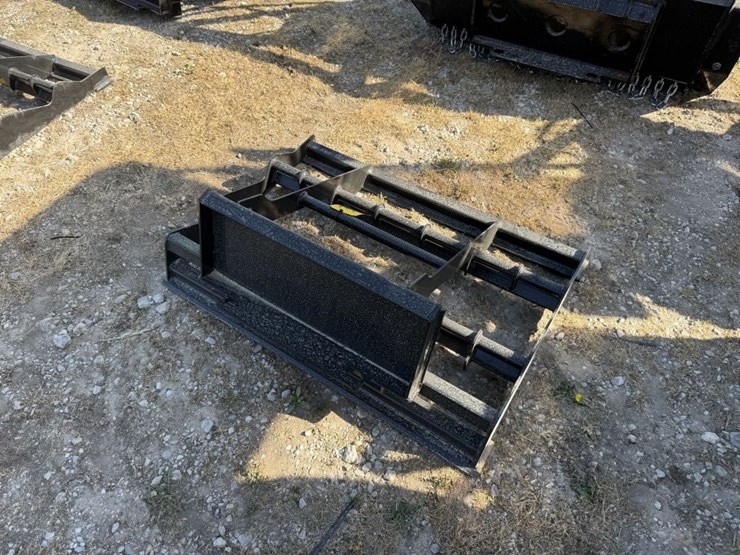 38in-mini-skid-land-leveler-image-2