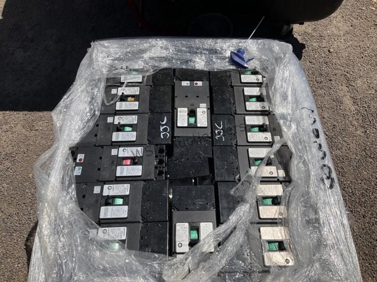 pallet-of-large-breakers-image-3