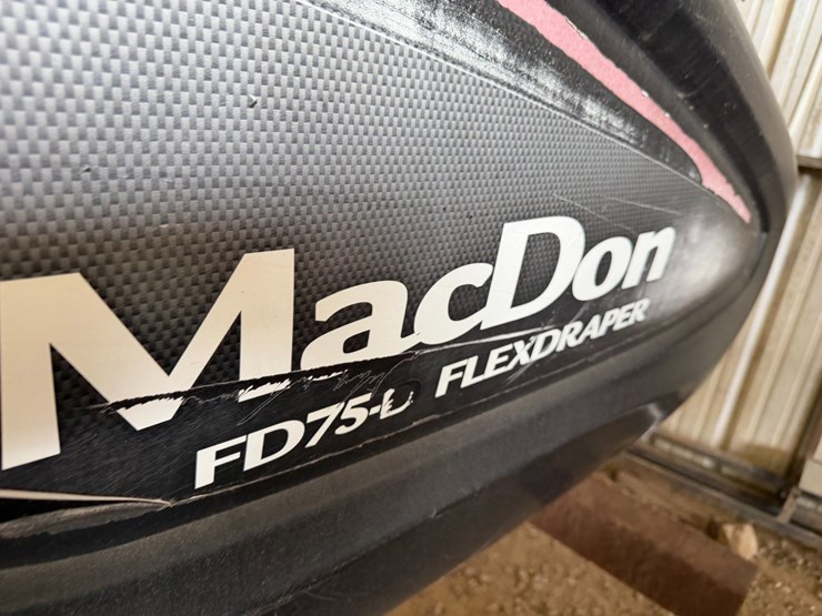 2013-mac-don-fd75-image-55