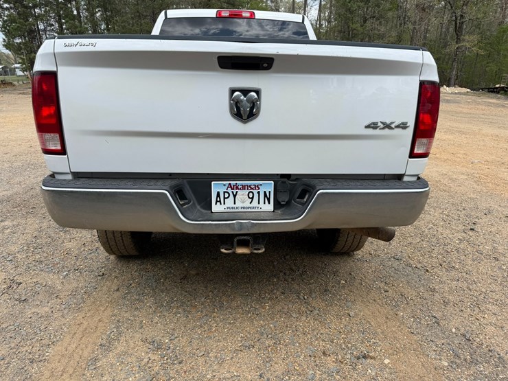 2016-dodge-2500-image-16