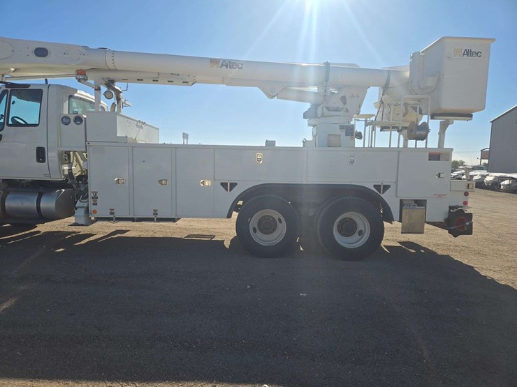 2011-international-workstar-7400-image-7