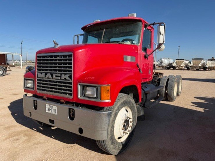 2006-mack-chn613-image-1