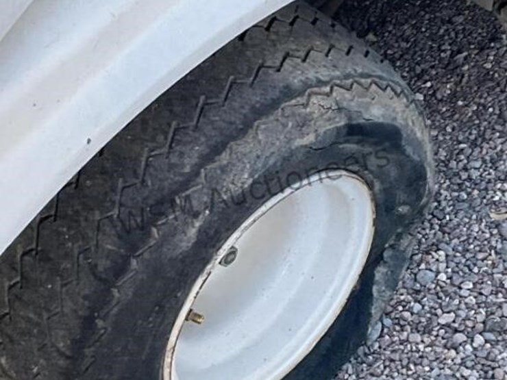 club-car-gas-powered-utility-cart-image-5