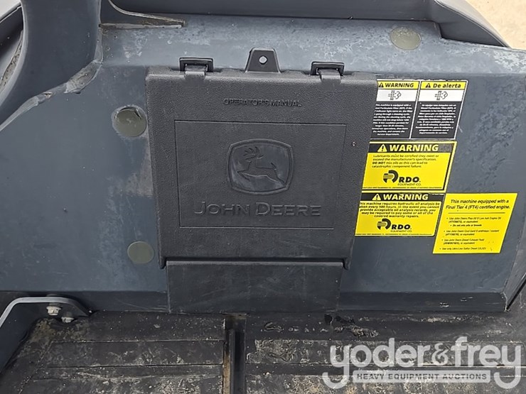 2019-deere-310l-image-74