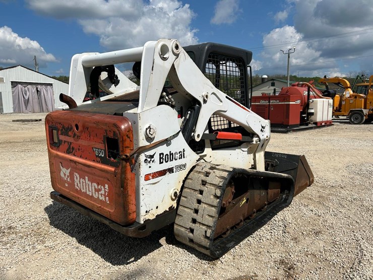 2015-bobcat-t650-image-4