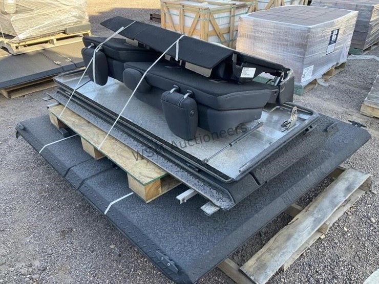 pallet-of-misc-automotive-image-3