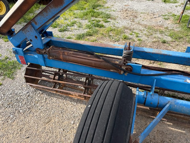 #46898-•-dmi-30'-crumbler-image-17