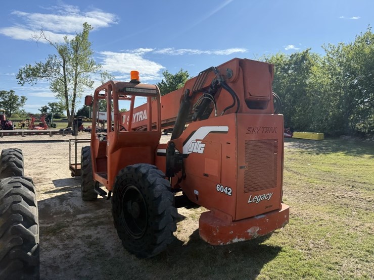 2005-sky-trak-6042-image-7