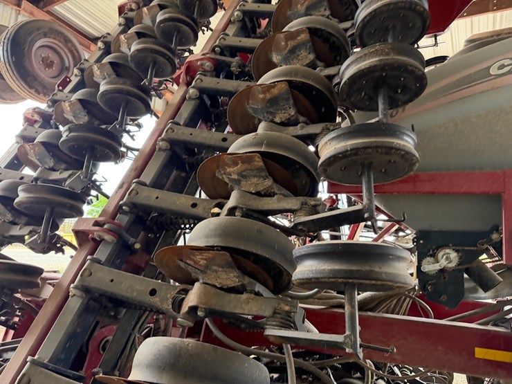 2014-case-ih-36-image-38