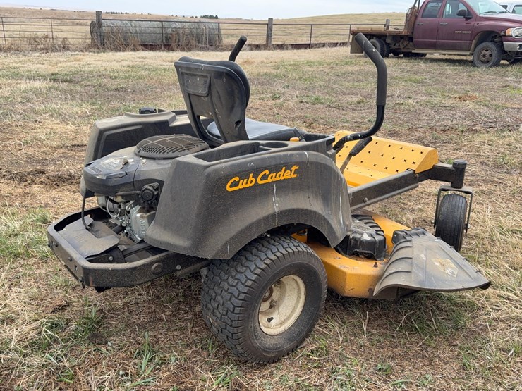 cub-cadet-rztl-zero-turn-mower-image-5