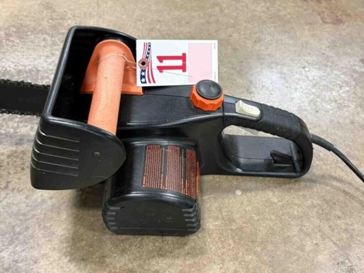 remington-electric-107624-02-chainsaw-image-4