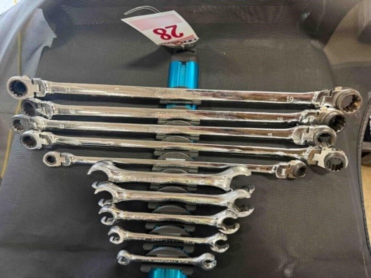 craftsman-&-platinum-wrenches-image-2