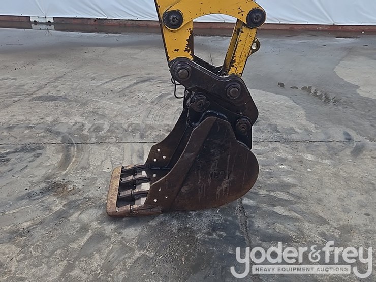 2016-caterpillar-305e2-cr-image-25