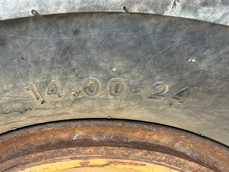 caterpillar-12h-image-7