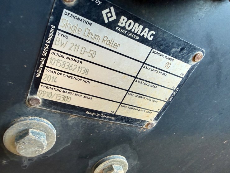 2014-bomag-bw211d-50-image-10