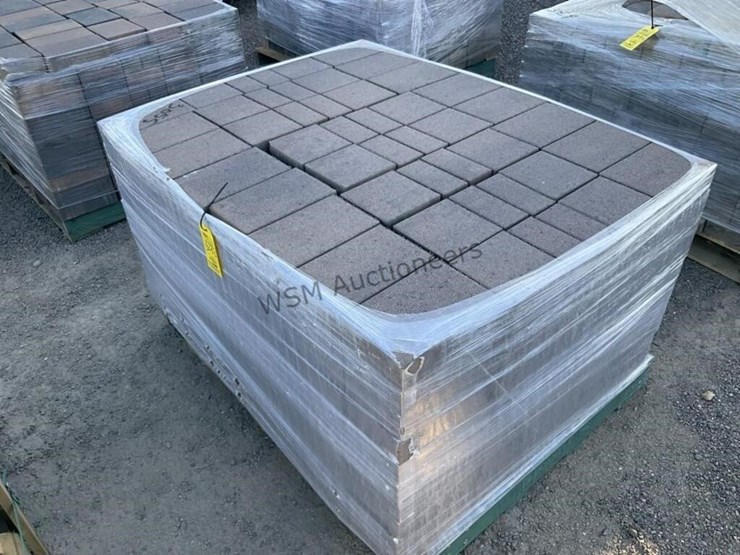 pallet-of-stone-pavers-image-2