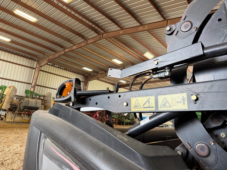 2013-mac-don-fd75-image-52