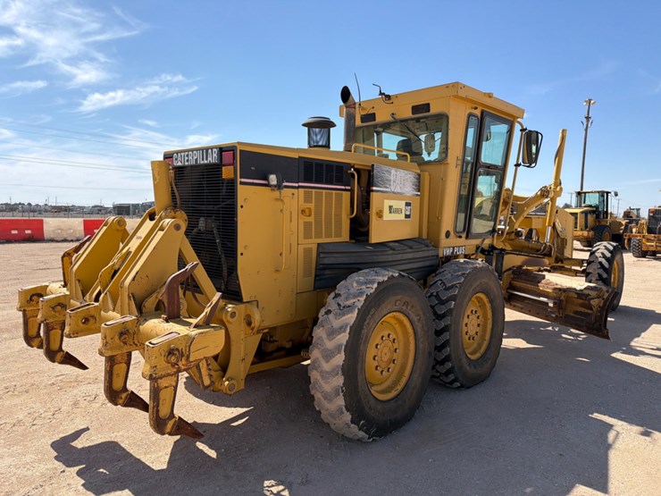 2007-caterpillar-140h-image-8