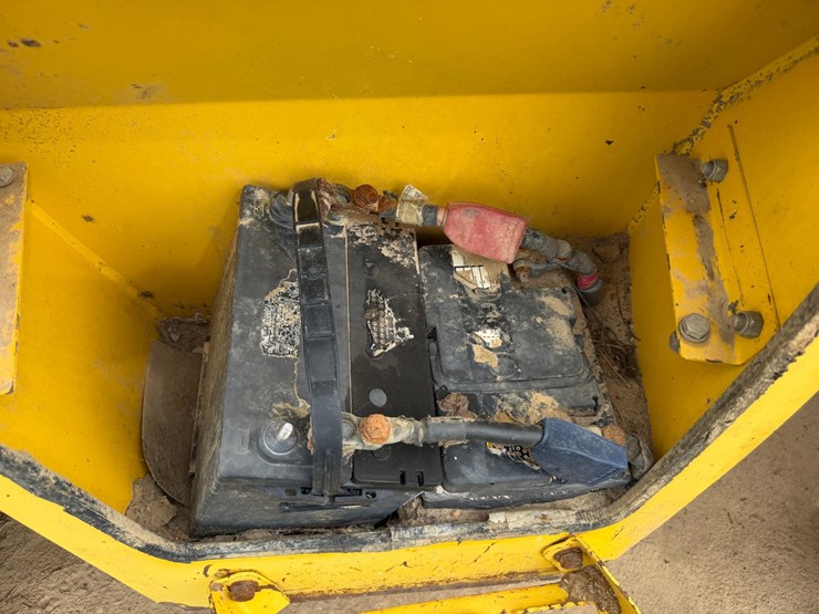 new-holland-lb75b-image-76