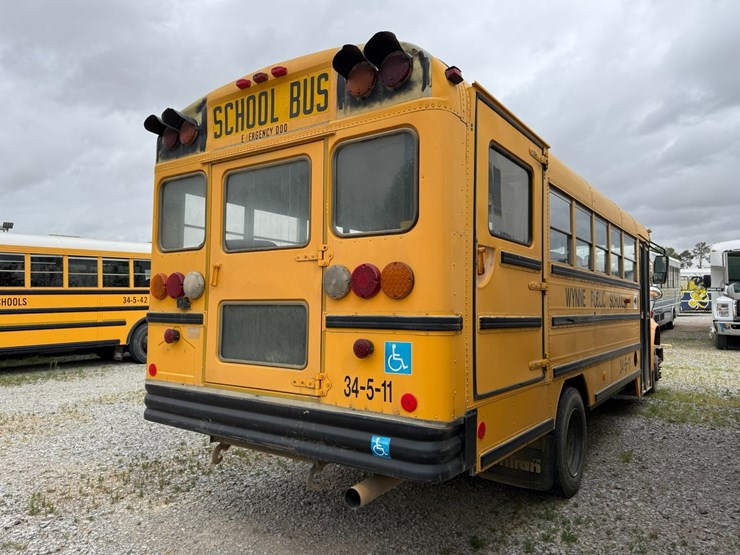 2000-international-3800-image-3