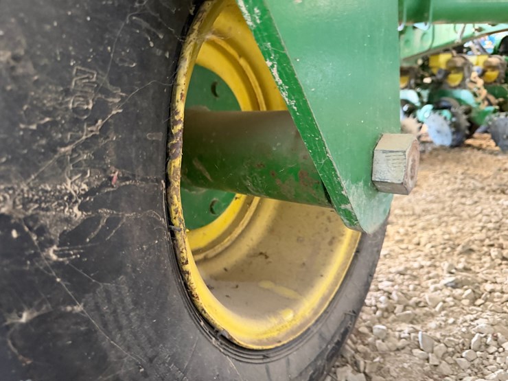 john-deere-1720-image-8