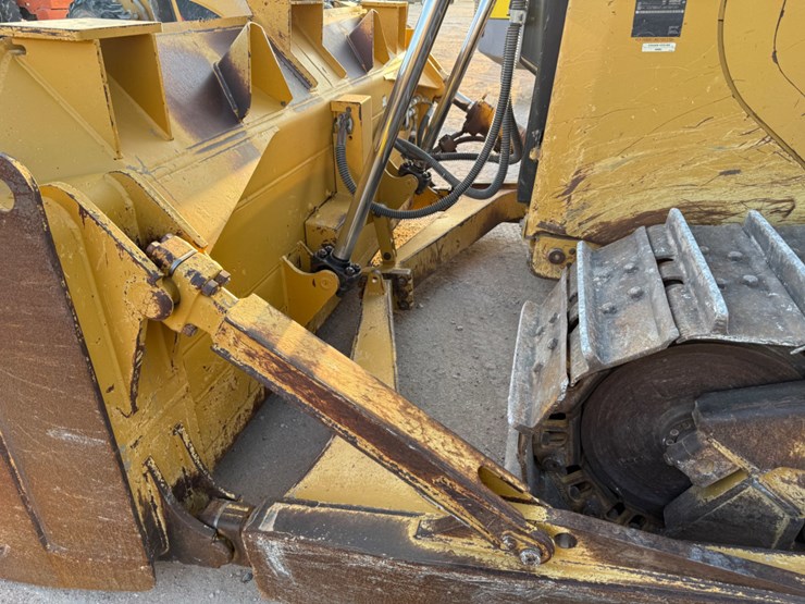 2018-caterpillar-d6t-xl-image-12
