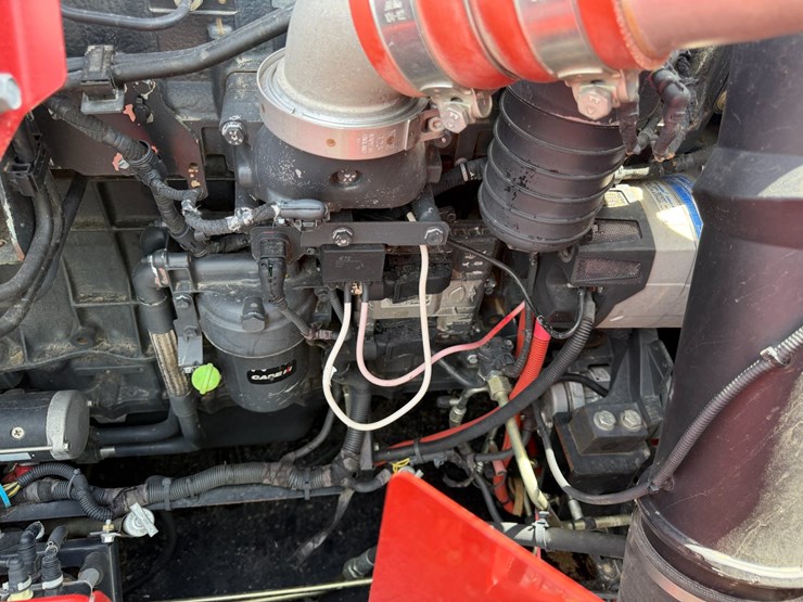 2016-case-ih-8240-image-101