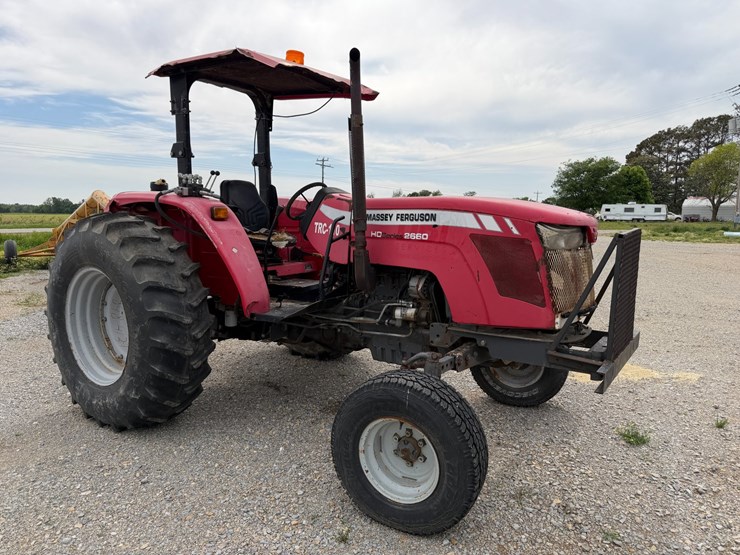 massey-ferguson-2260-image-2