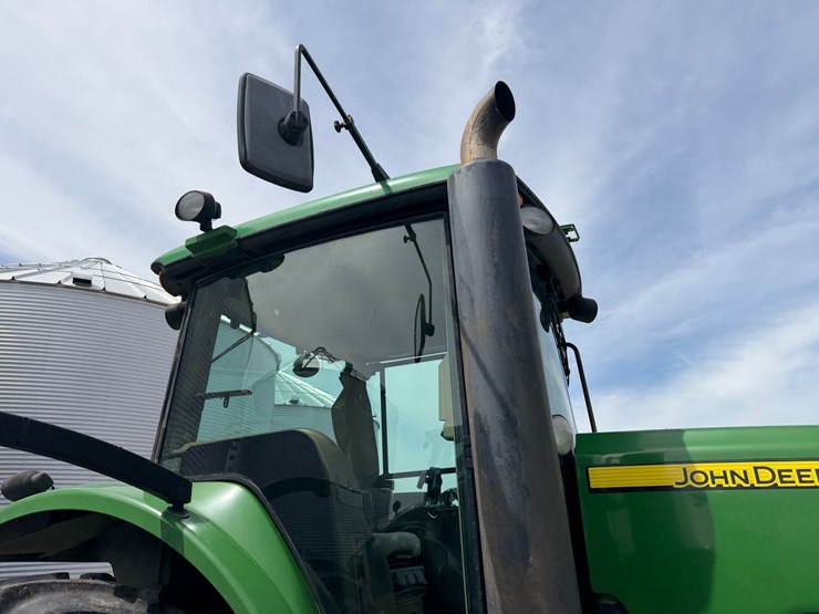 2004-john-deere-8230-image-38