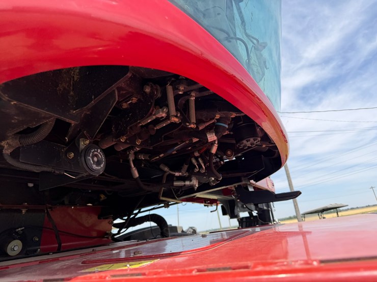 2016-case-ih-8240-image-64