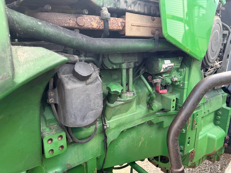 2007-john-deere-8330-image-47
